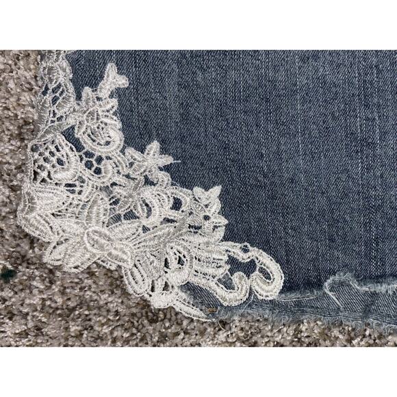 Harper Women's‎ Denim Jean Shorts Lace Accents Boho Size 28 Distressed Bohemian - Picture 4 of 9